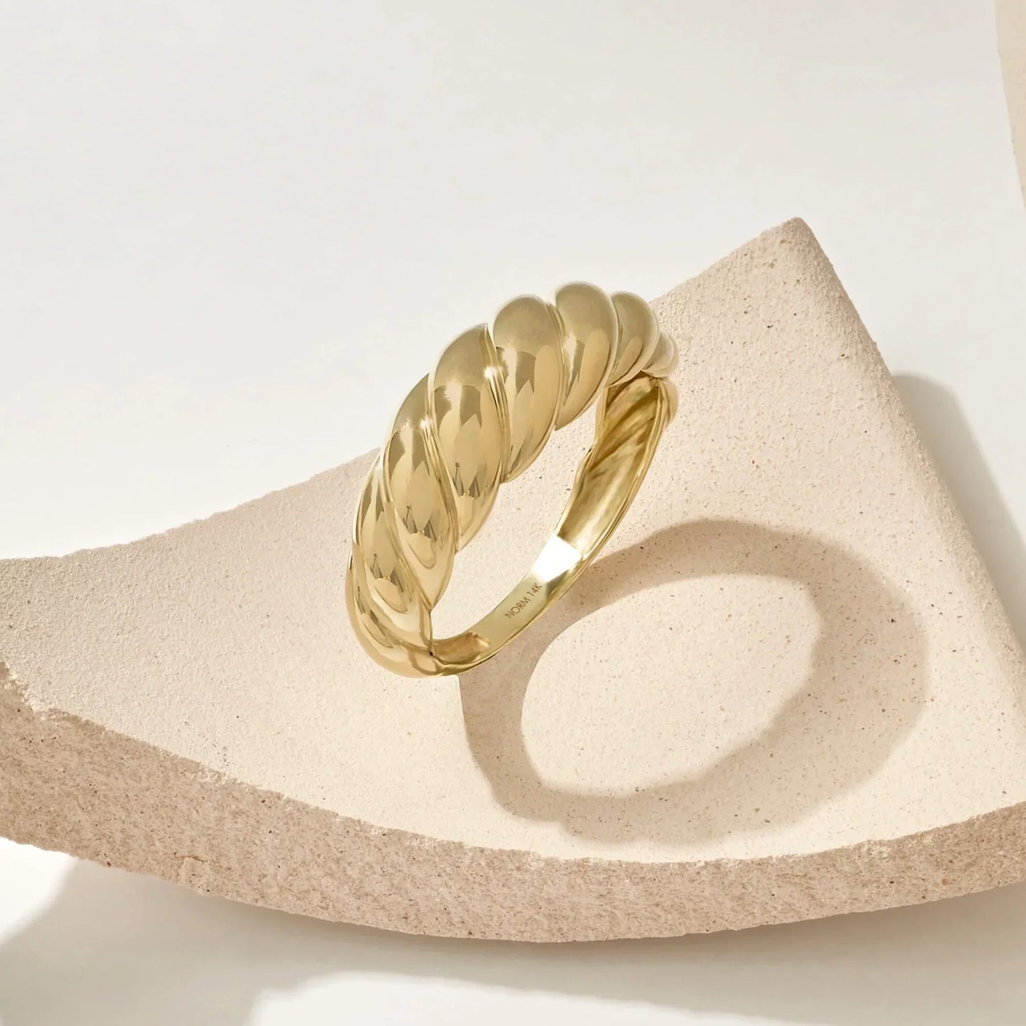 Croissant Ring | Zlato