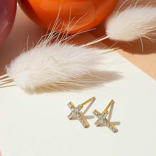 Paved Cross Studs | Zlato