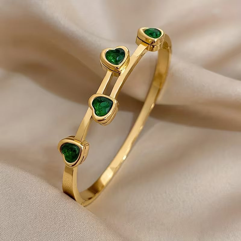 Náhrdelník Verde Hearts | Zlato