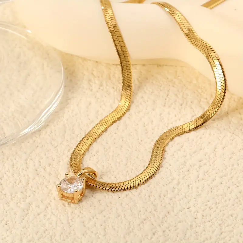 Elegantní náhrdelník s rhinestony | Zlato