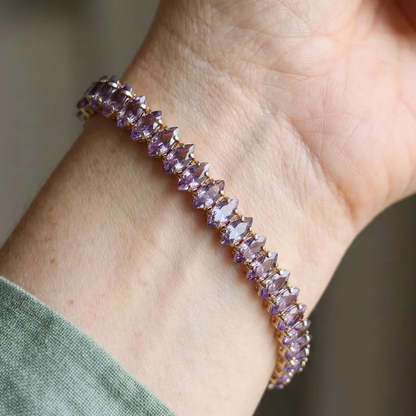 Tennis náramek s amethystem ve tvaru marquise | Zlato