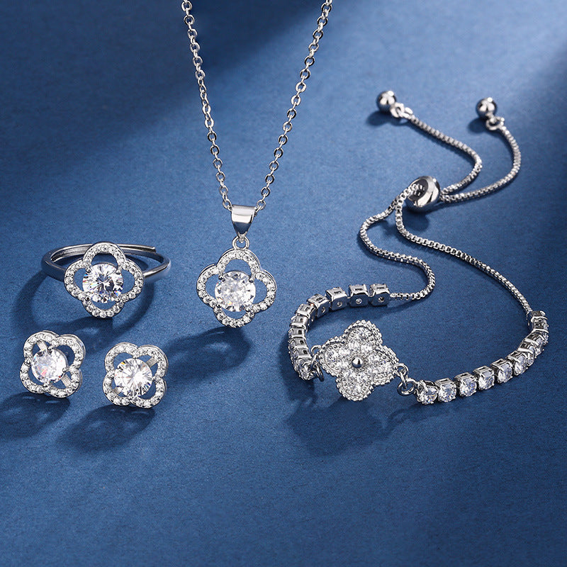 Aria Clover Charm Set | Bílé zlato